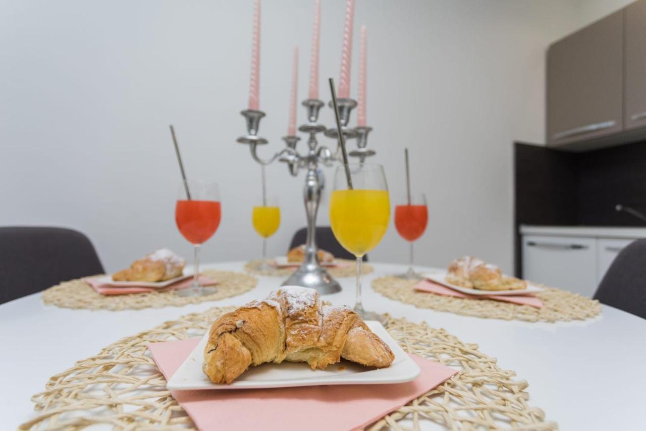 Bloom Apartment سبليت المظهر الخارجي الصورة
