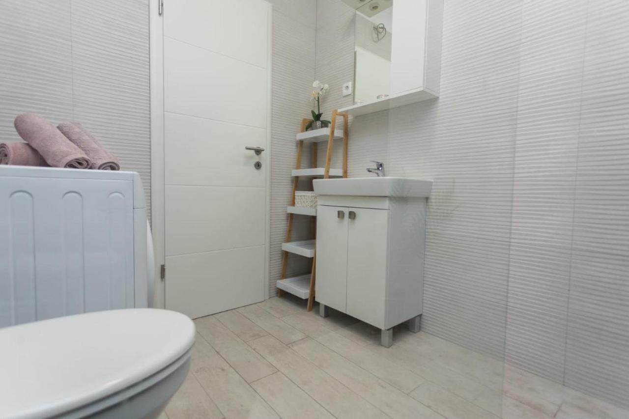 Bloom Apartment سبليت المظهر الخارجي الصورة