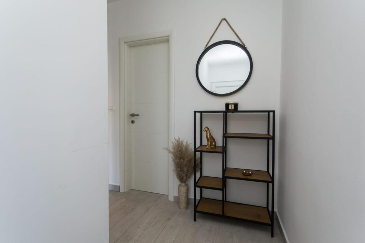 Bloom Apartment سبليت المظهر الخارجي الصورة