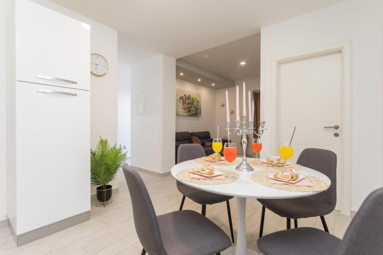 Bloom Apartment سبليت المظهر الخارجي الصورة