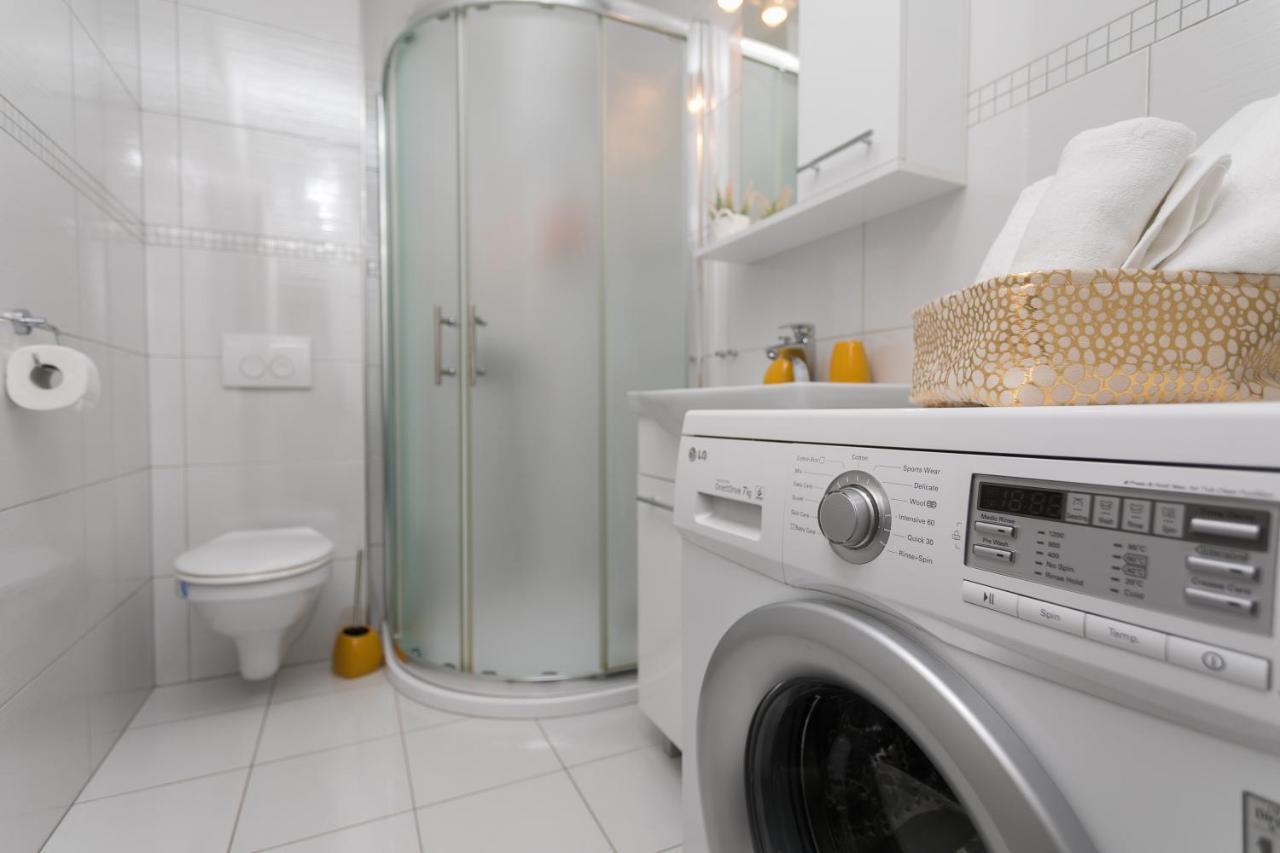 Bloom Apartment سبليت المظهر الخارجي الصورة