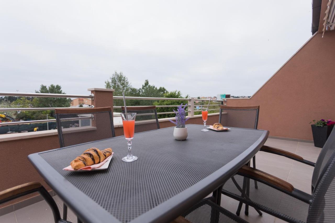 Bloom Apartment سبليت المظهر الخارجي الصورة