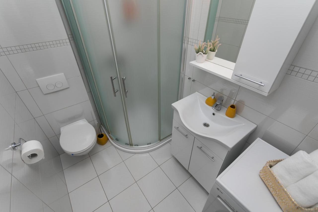 Bloom Apartment سبليت المظهر الخارجي الصورة