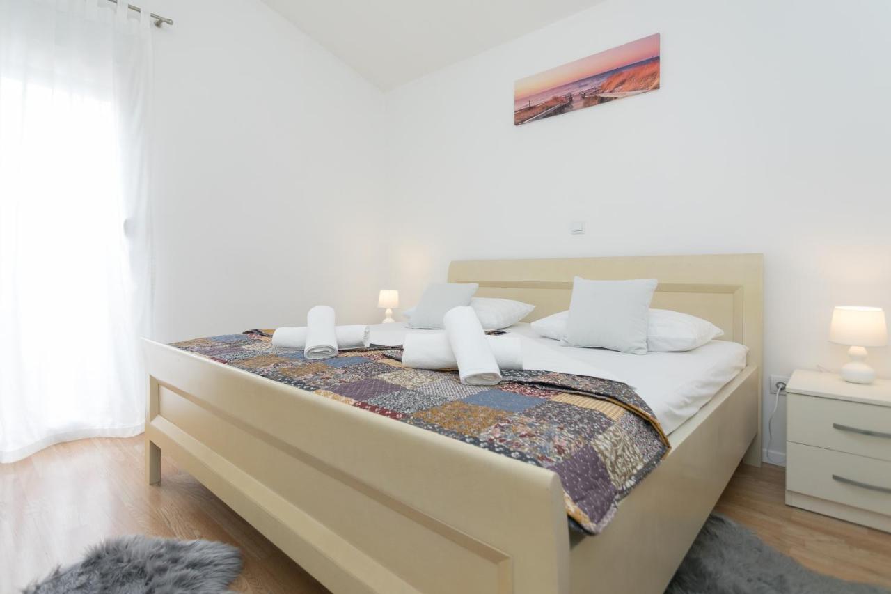 Bloom Apartment سبليت المظهر الخارجي الصورة