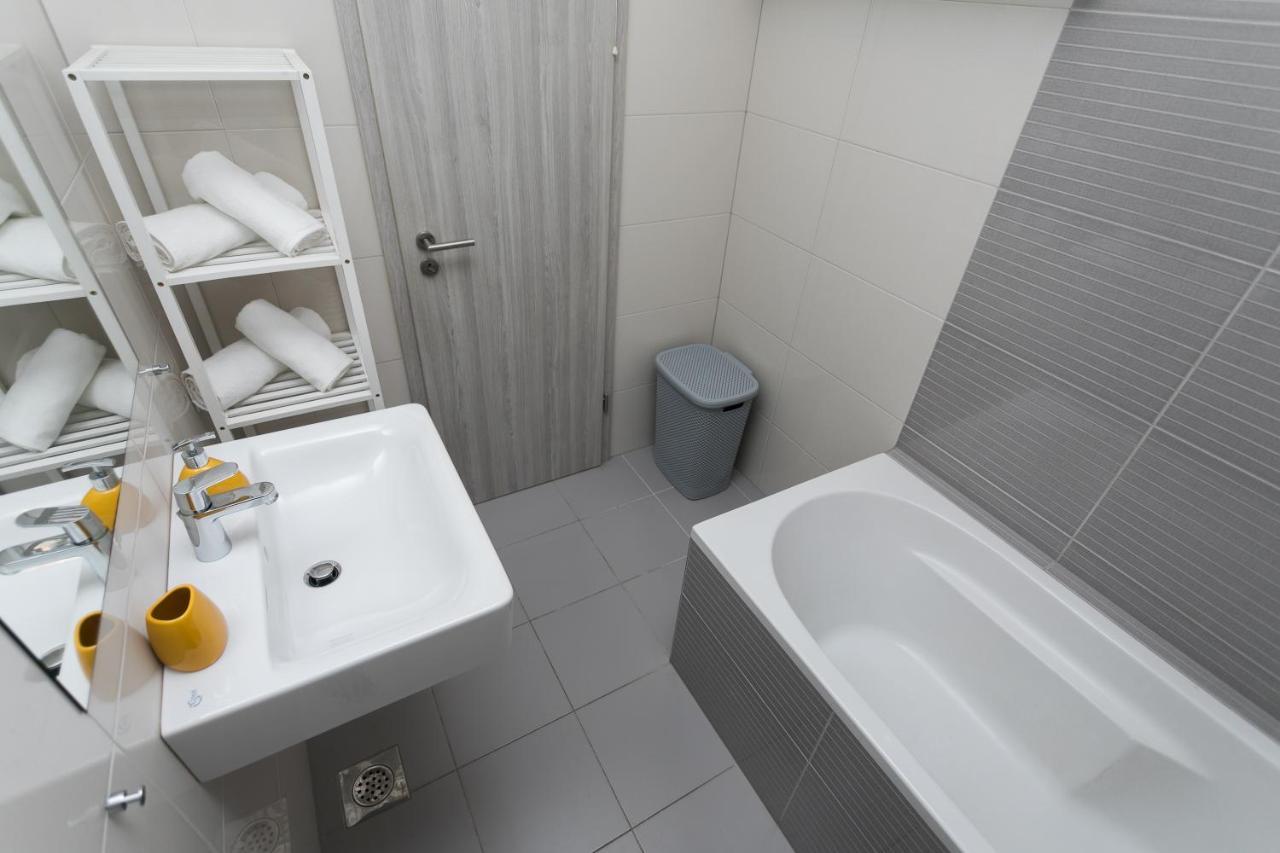 Bloom Apartment سبليت المظهر الخارجي الصورة