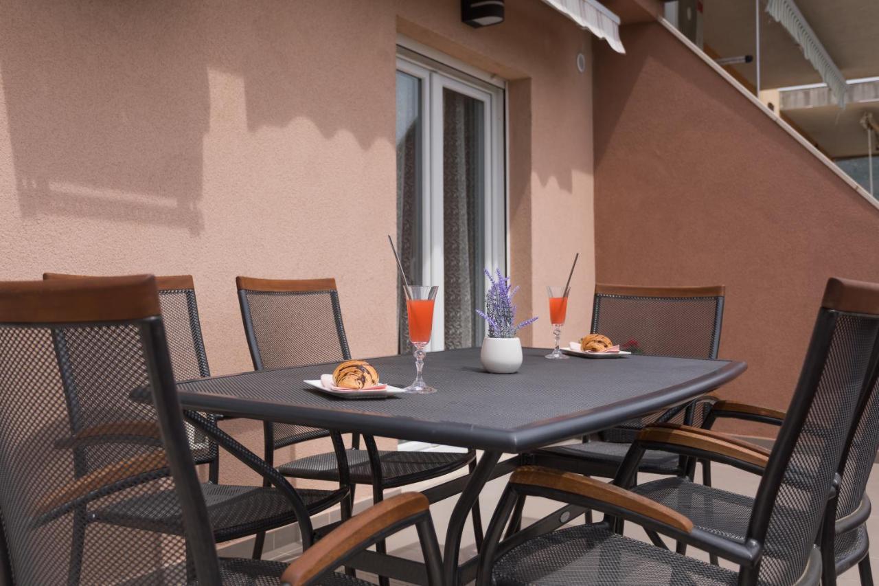 Bloom Apartment سبليت المظهر الخارجي الصورة